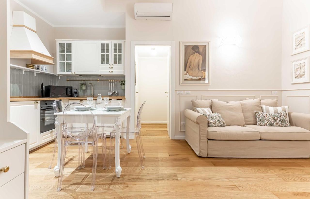 Casa Colonna Romantic Apartment Corso Di Porta Ticinese 米兰 外观 照片